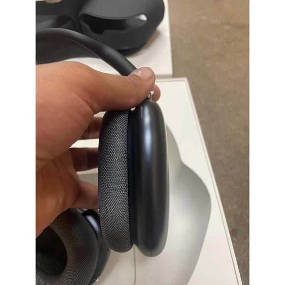 Apple AirPods Max Midnight Black Bluetooth USB-C Headphones Smart Case Open Box